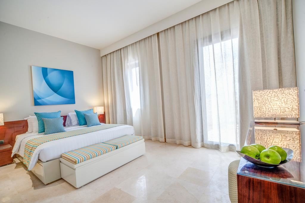 rooms-family-suite--two-bedroom-apartment