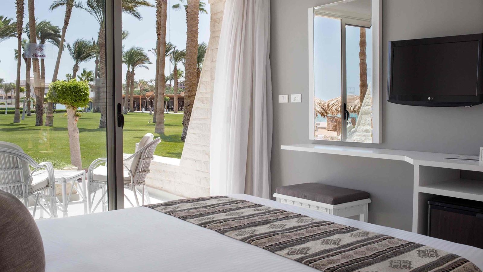 rooms-double-trouble-garden-or-side-sea-view