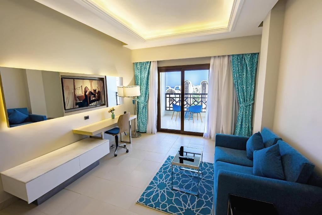 rooms-family-room-sea-view