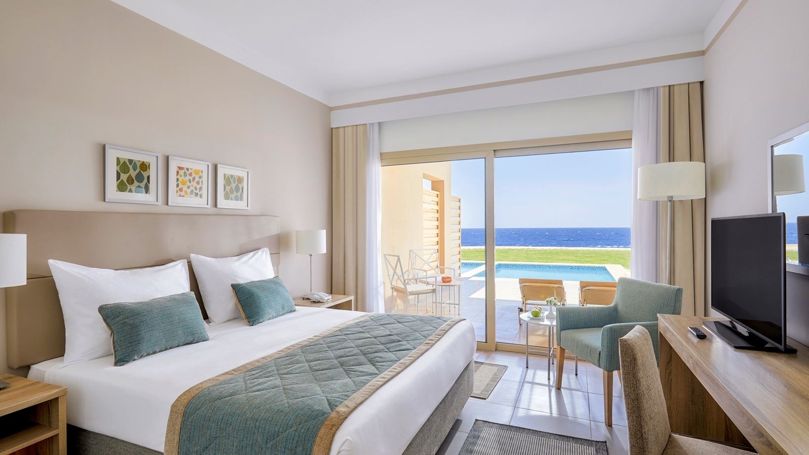 rooms-family-junior-suiteprivate-swimming-pool-full-sea-view