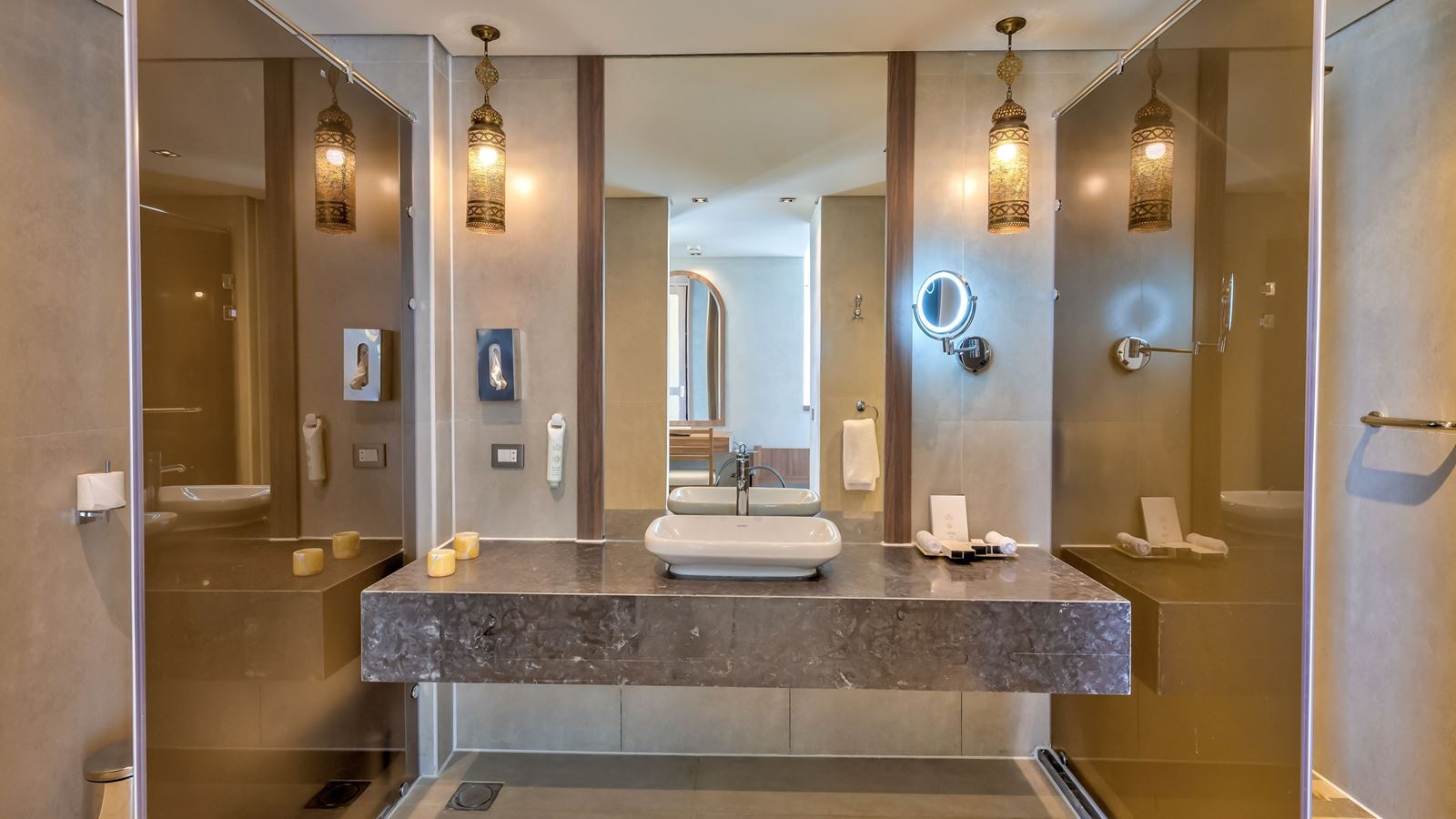 rooms-swimup-room-sea-front