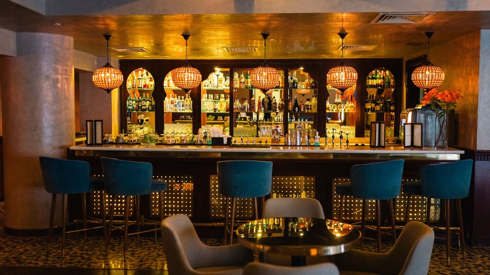 bars-rendezvous-lobby-bar