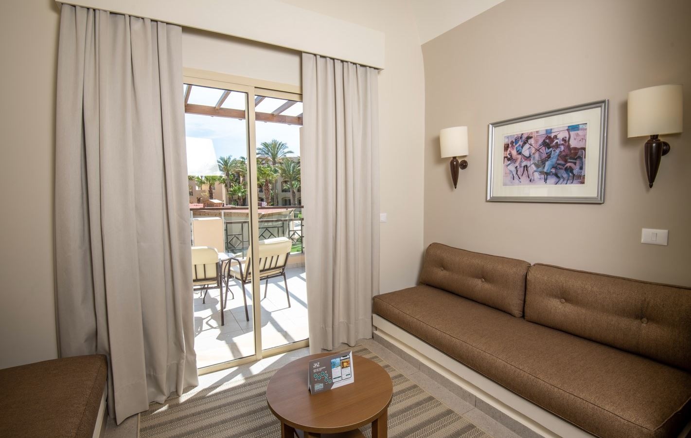 rooms-family-deluxe-room-garden-view-twin-bed
