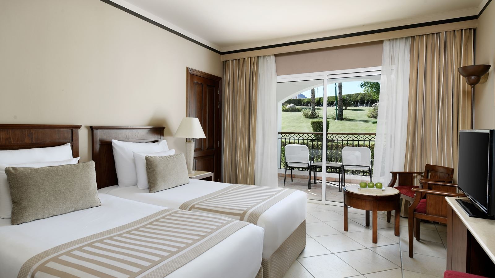 rooms-family-room-type