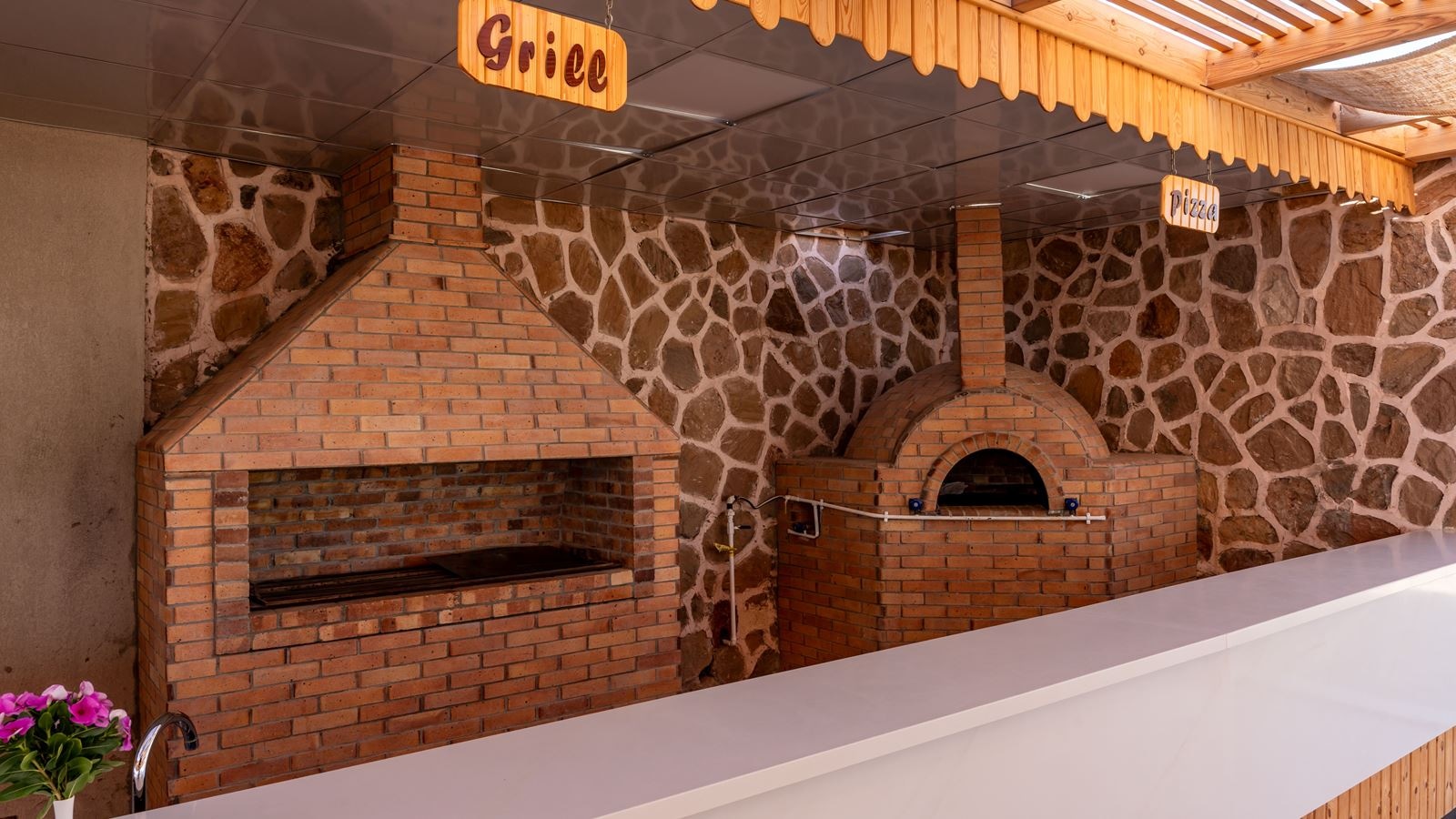 restaurants-el-faurzy-beach-grill-restaurant