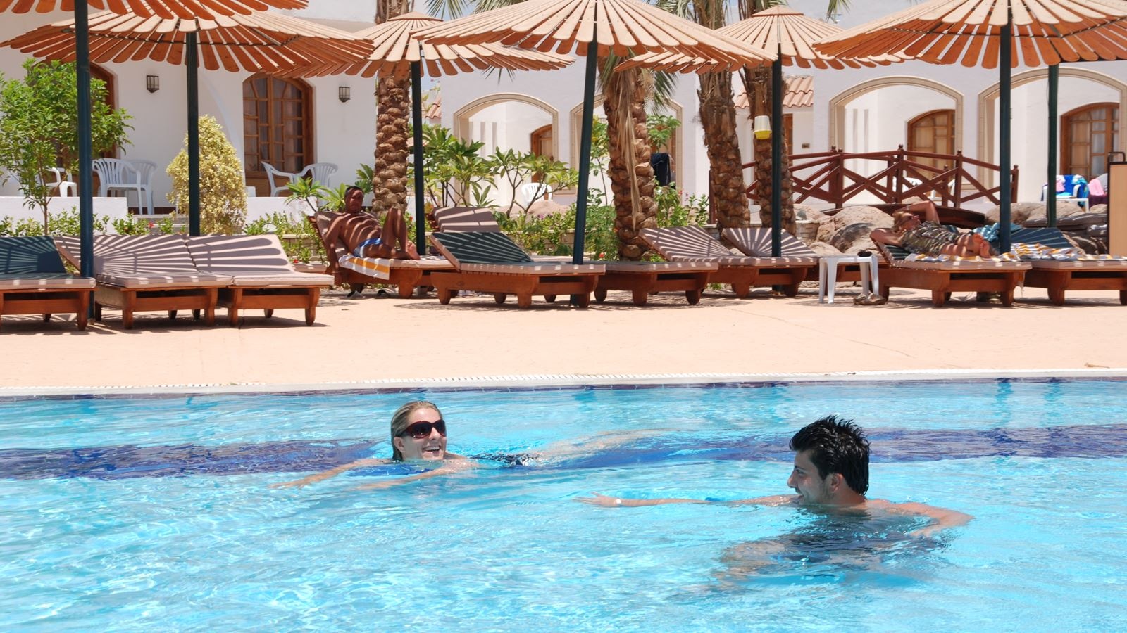 pools-outdoor--indoor-pool