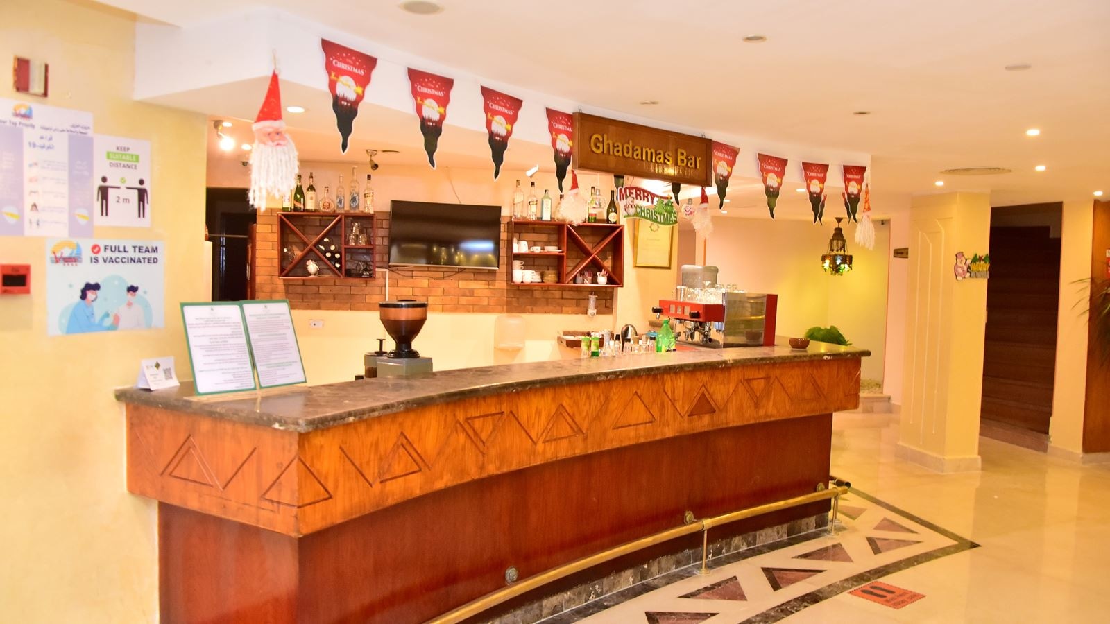 bars-ghadams-lobby-bar