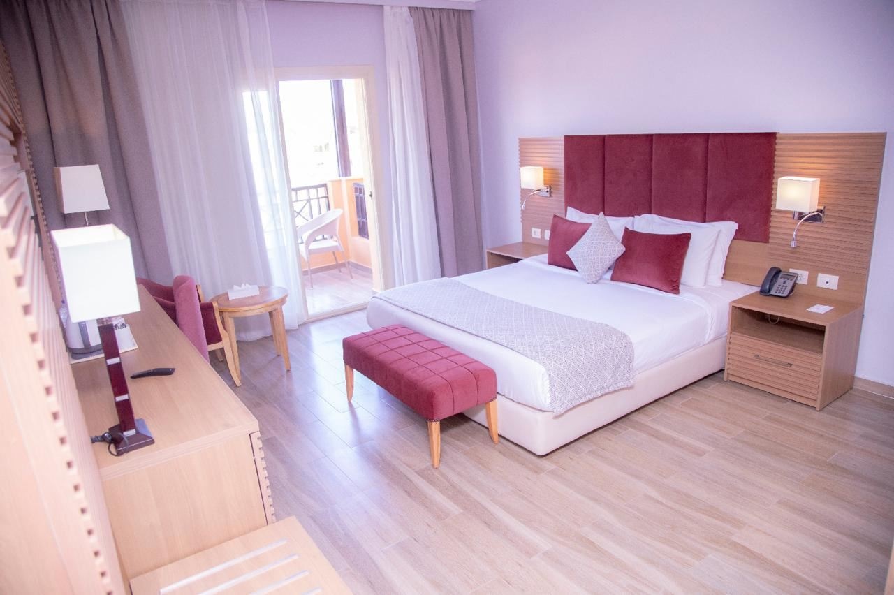 rooms-premium-partial-sea-room