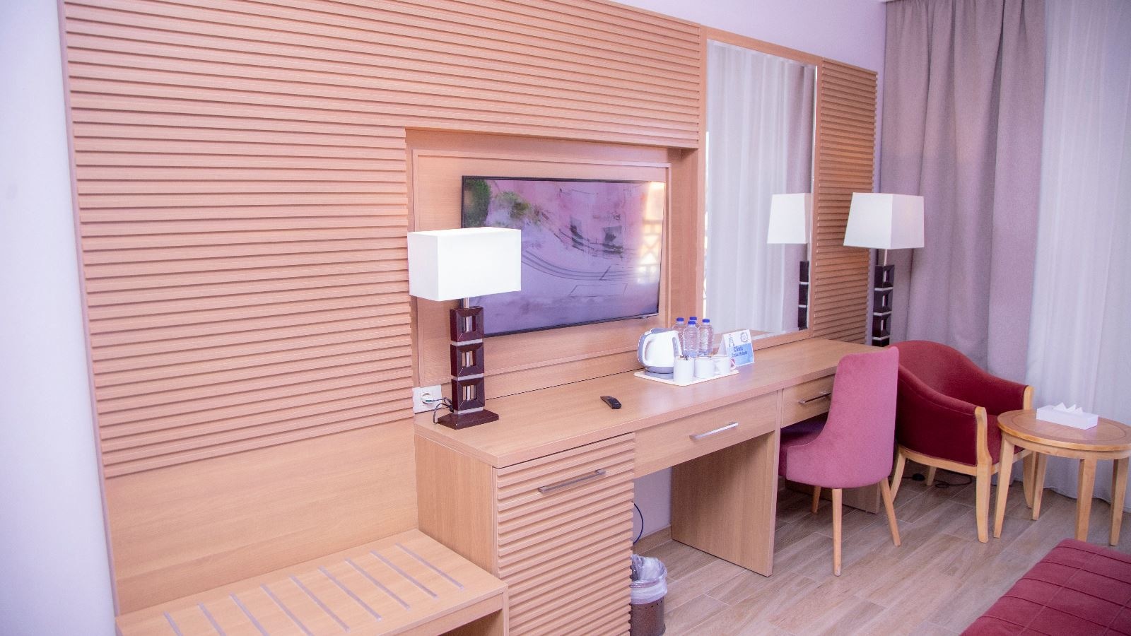 rooms-premium-pool-room