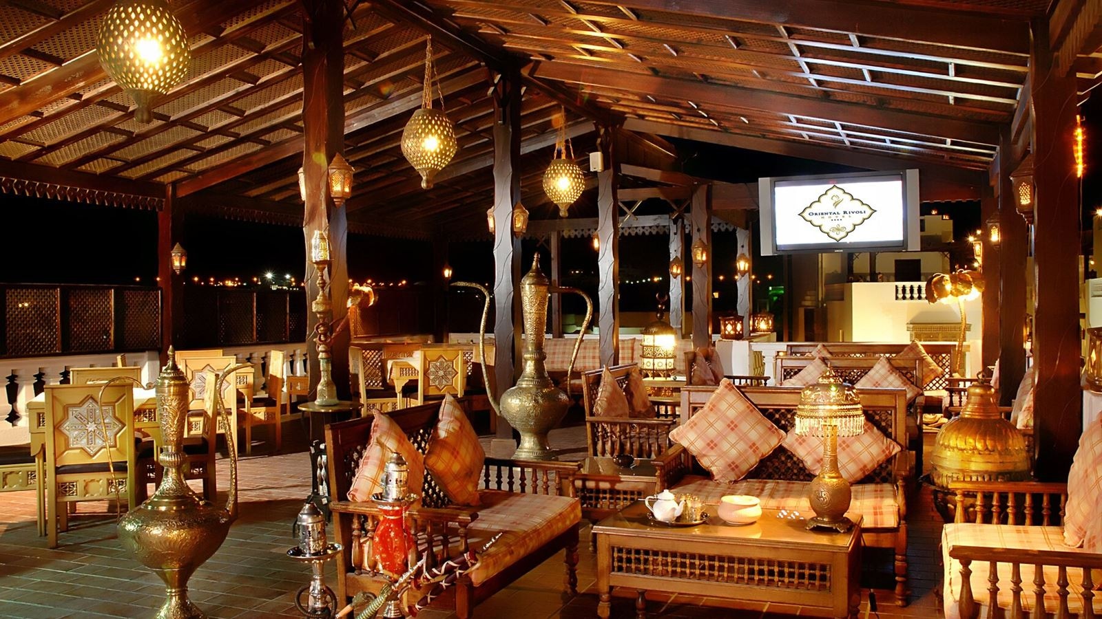 restaurants-restaurants