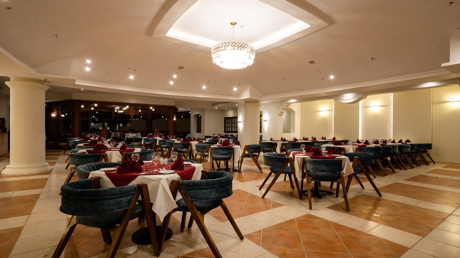 restaurants-fayrouz--main-restaurant