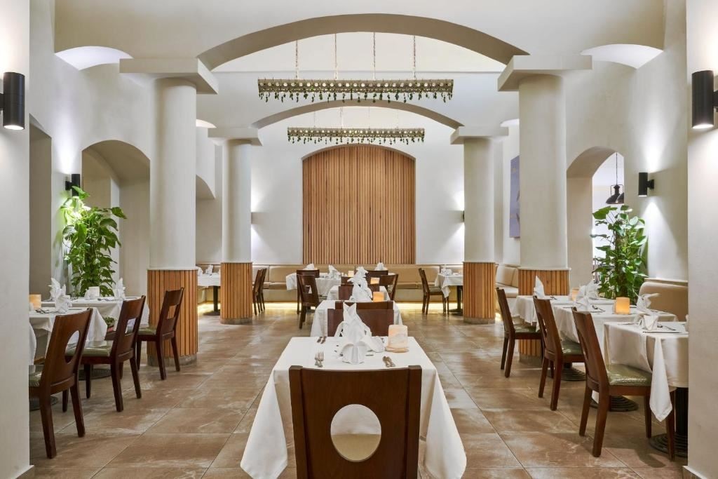 restaurants-restaurants