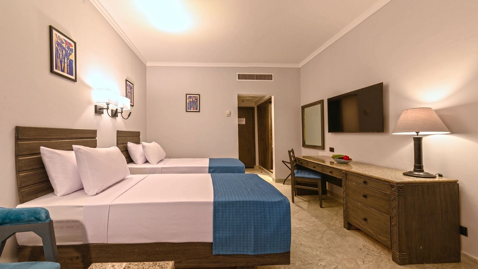 rooms-classic-room-side-sea