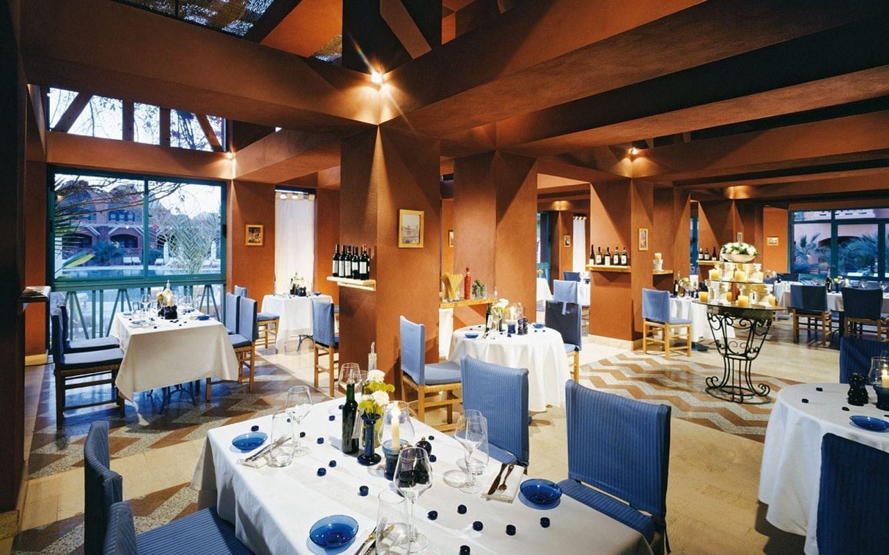 restaurants-restaurants