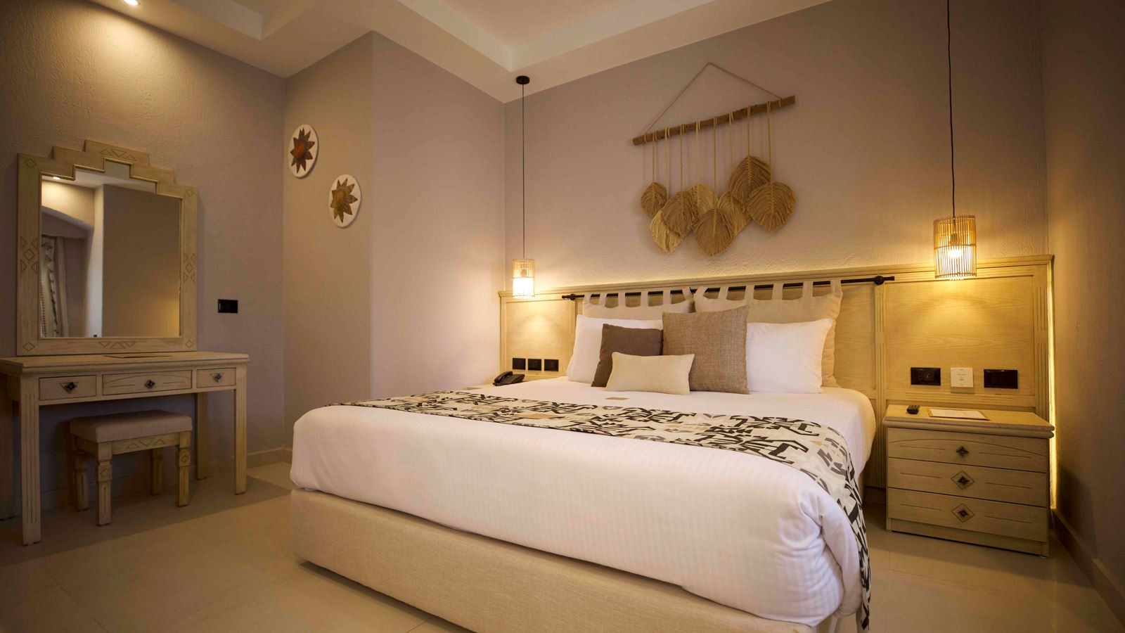 rooms-superior-room-garden-view-partial-sea-view-pool-view