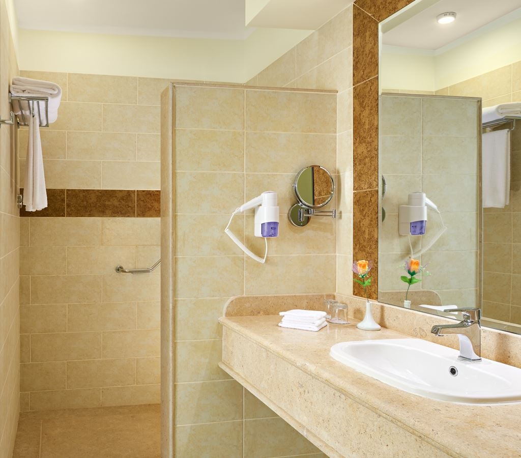 rooms-superior-sea-view-room