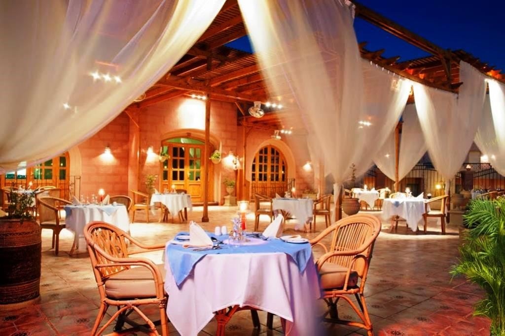 restaurants-restaurants