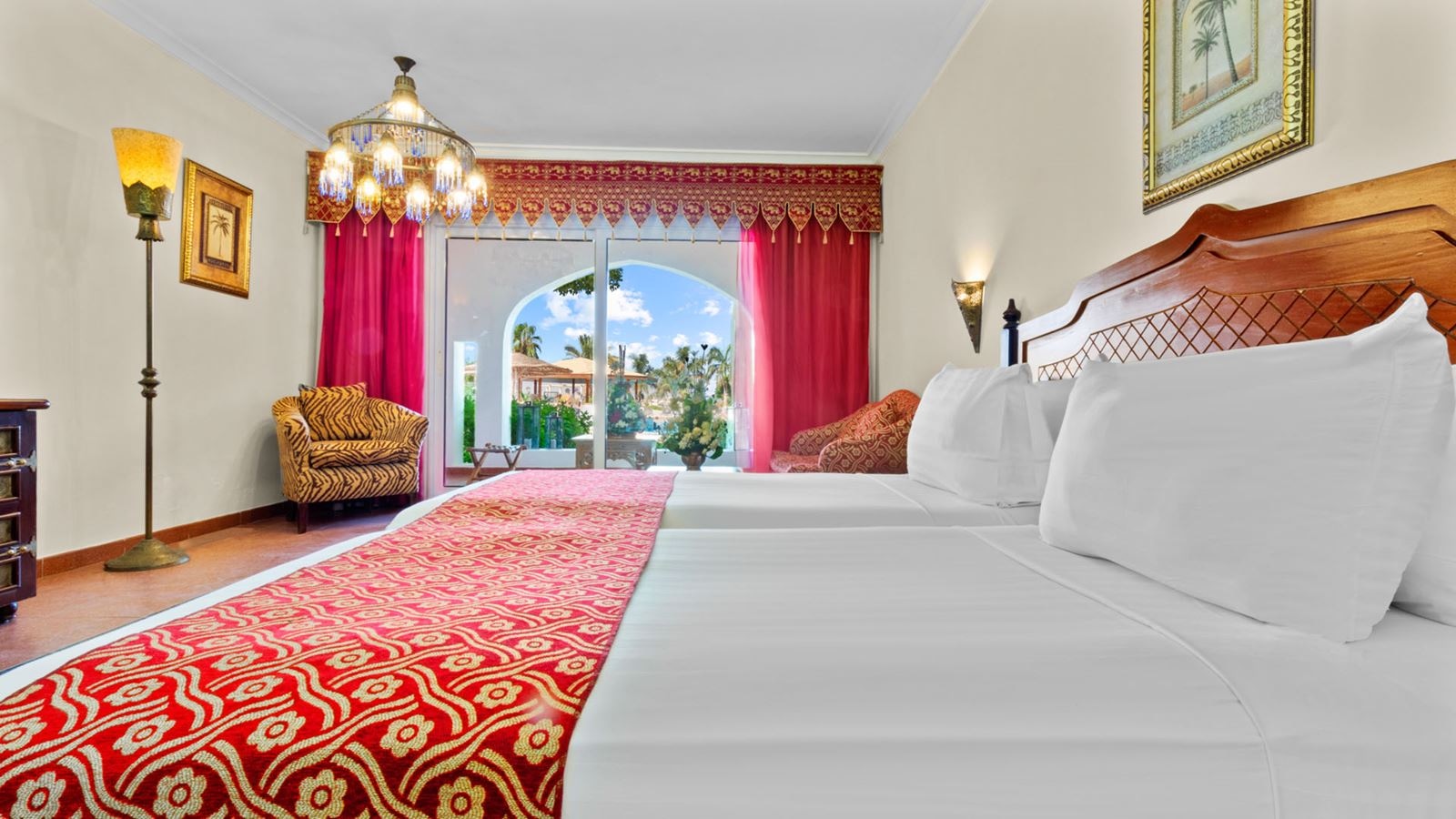 rooms-domina-harem-deluxe