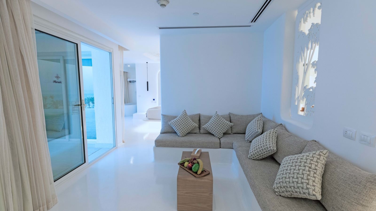 rooms-hall-of-fame-suite-private-pool