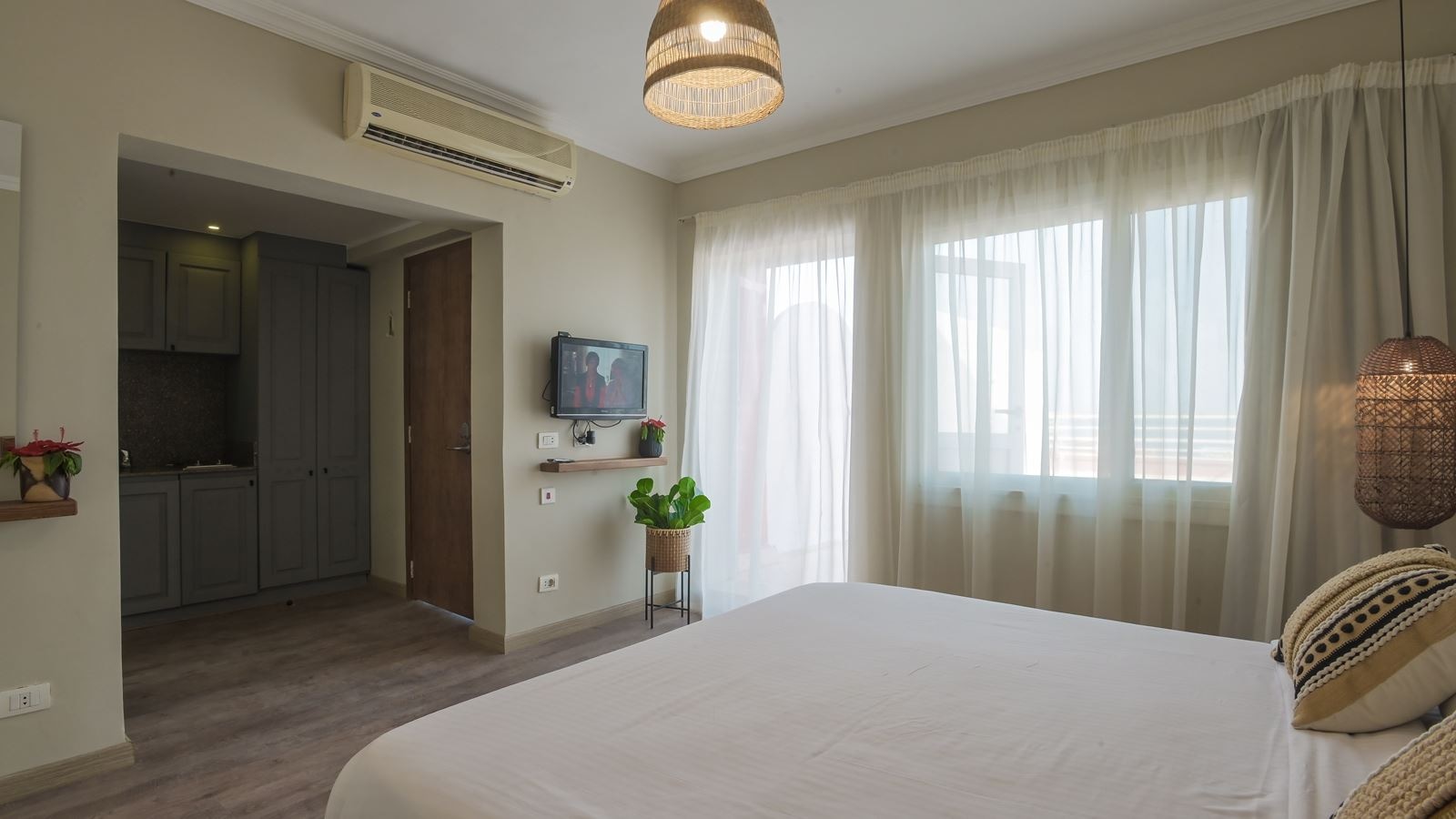 rooms-deluxe-sea-view