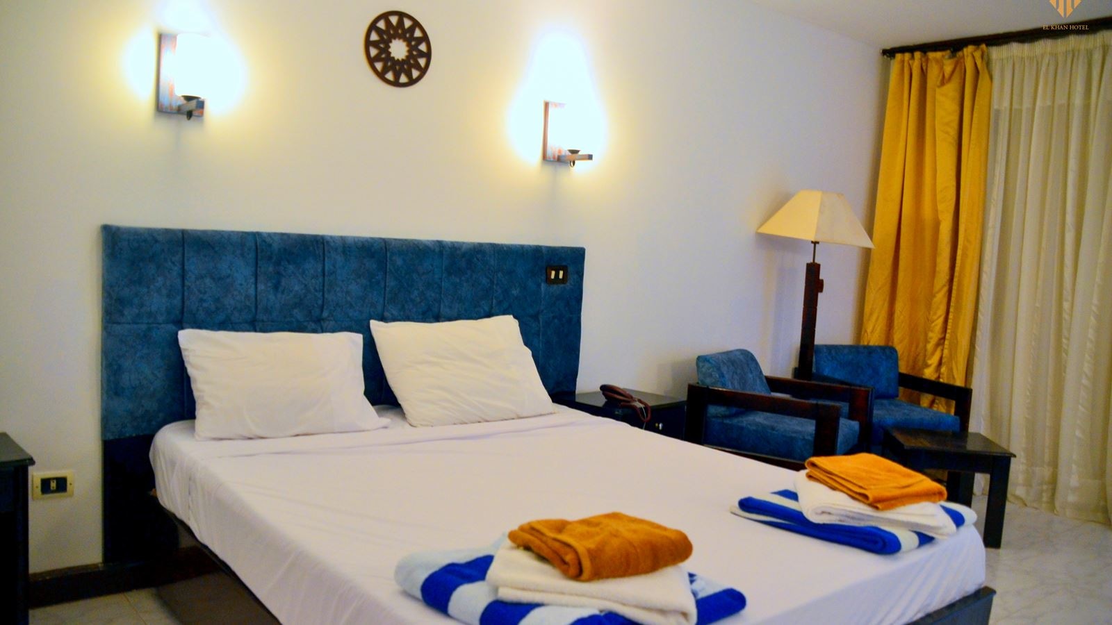 rooms-double-standard-room-poolview