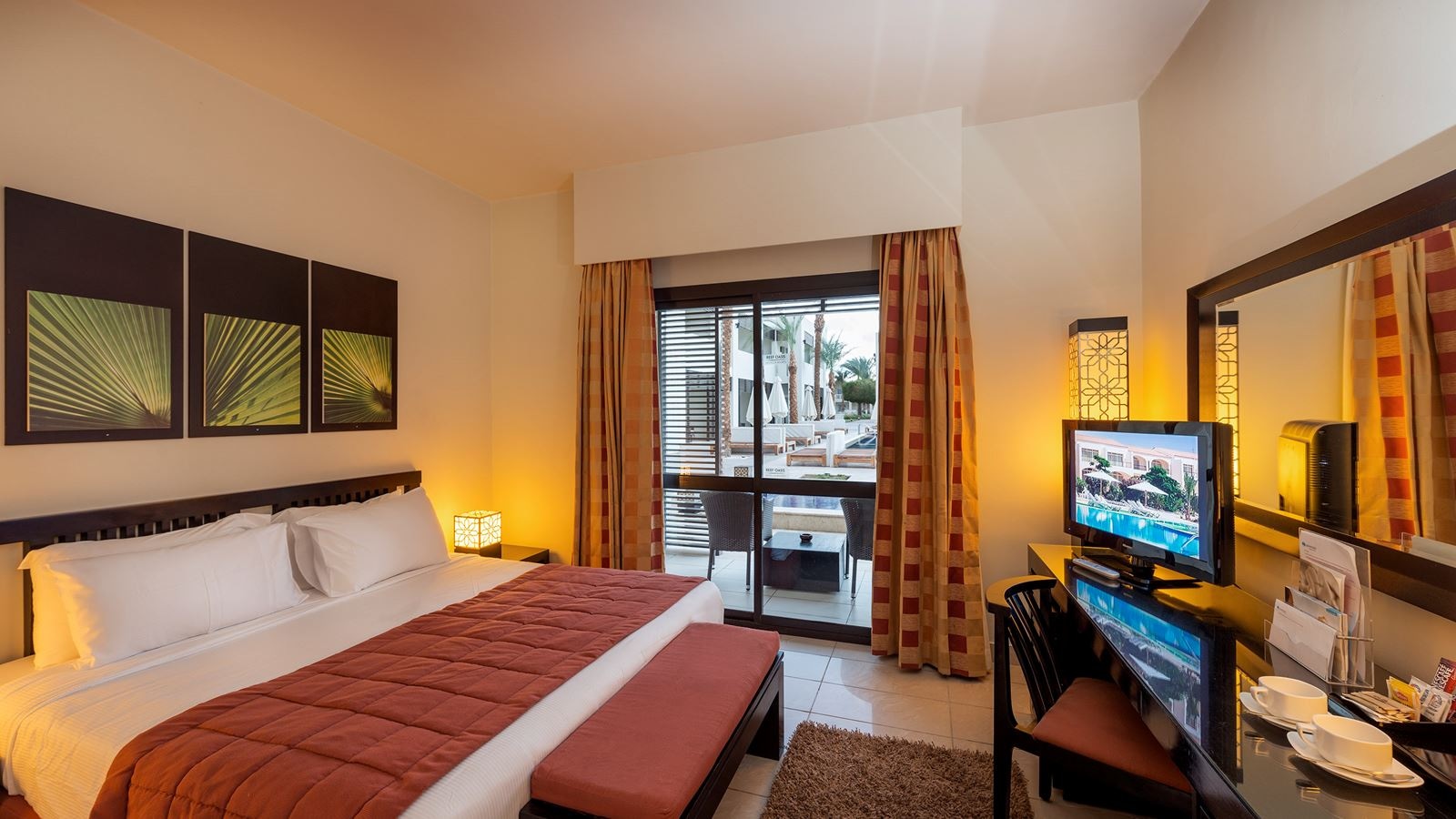 rooms-quad-family-room-garden--pool-view