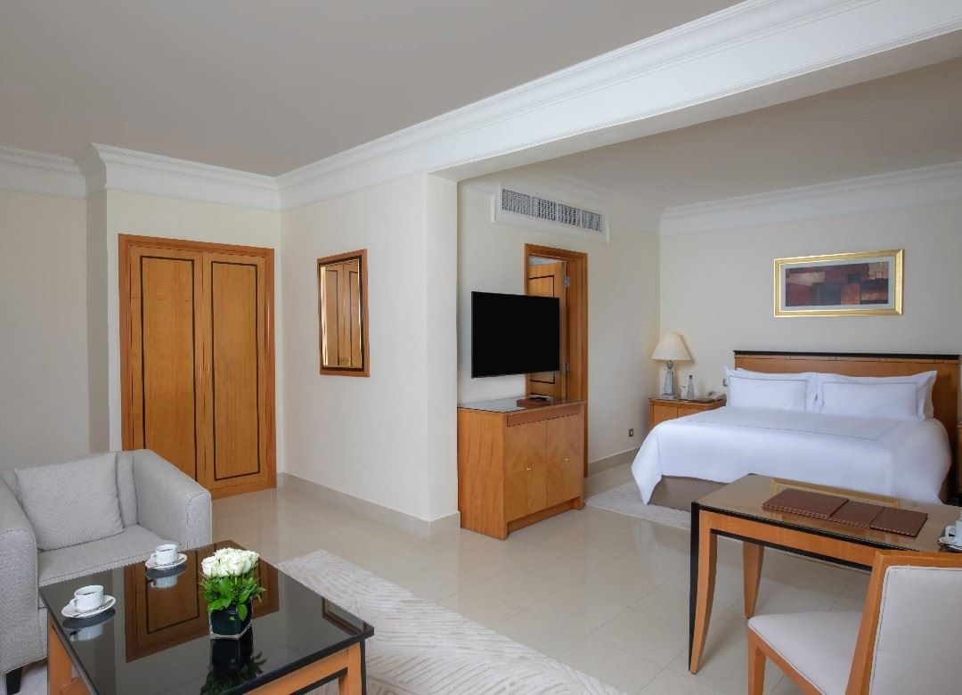 rooms-swiss-select-room-adult-+18