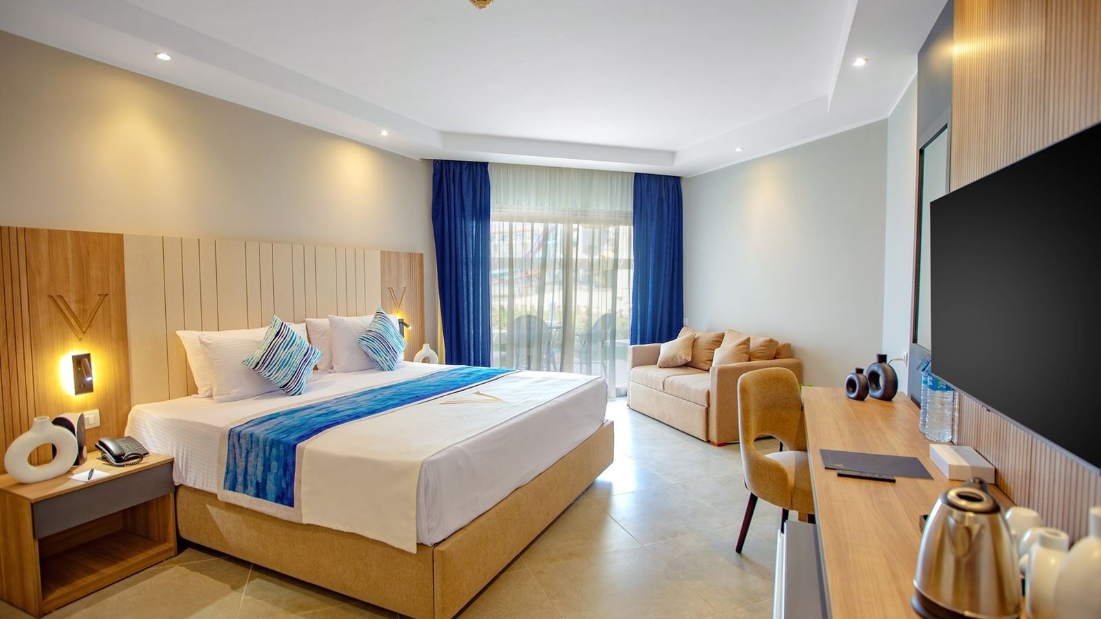 rooms-deluxe-room-swim-up-+16