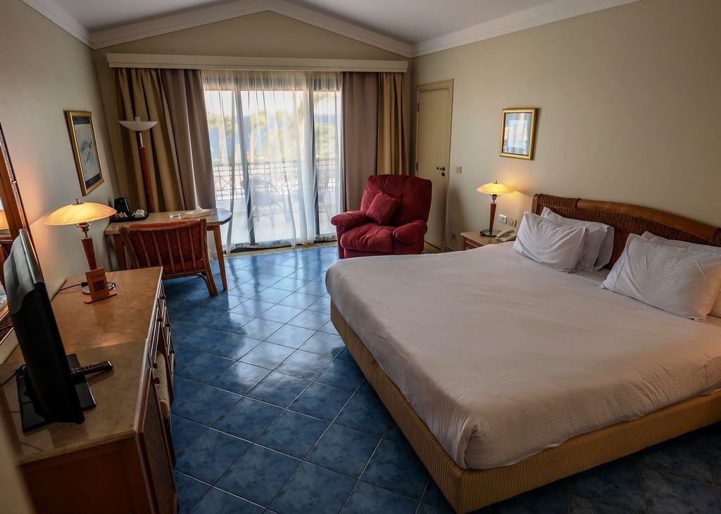 rooms-superior-sea-view-room