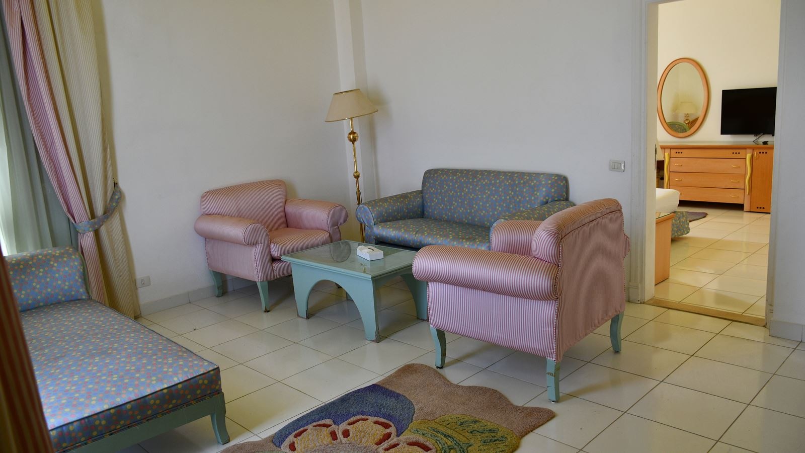 rooms-junior-suite-pool-view--sea-side