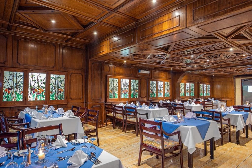 restaurants-restaurants