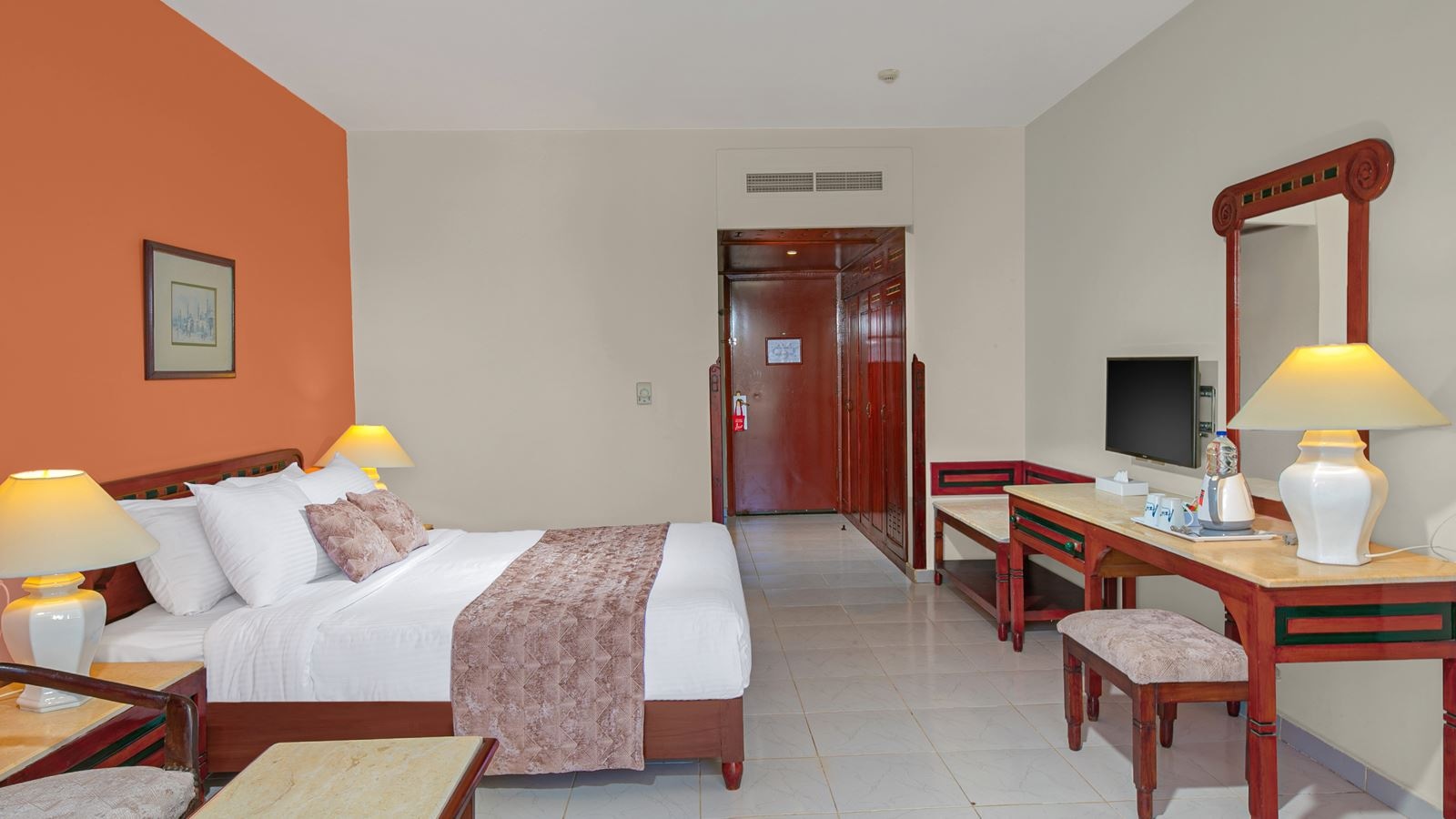rooms-standard-room
