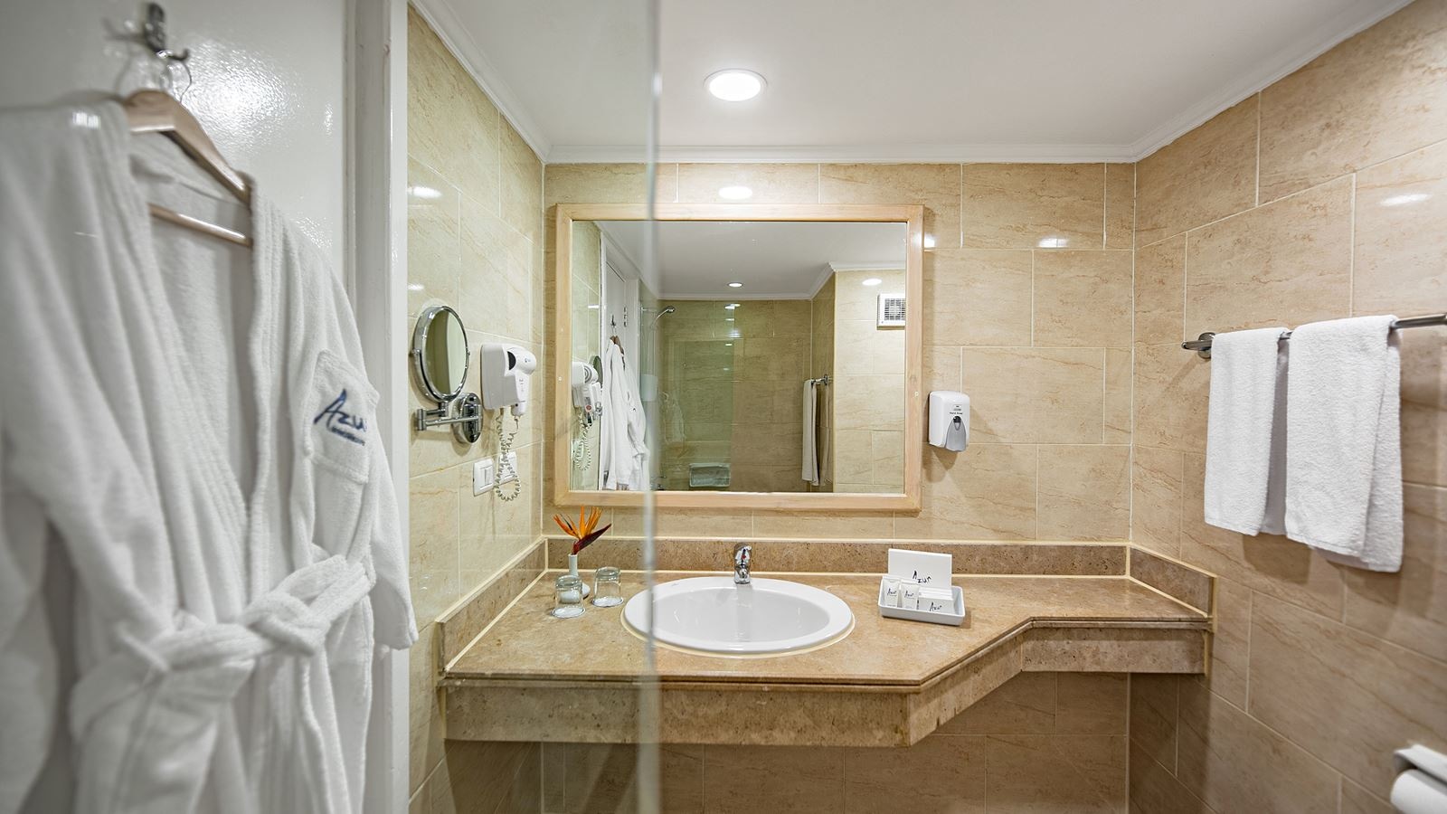 rooms-standard-room