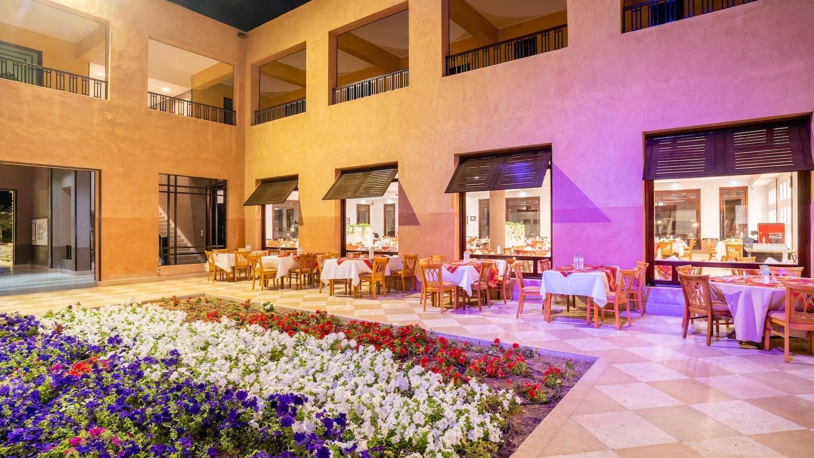 restaurants-restaurants