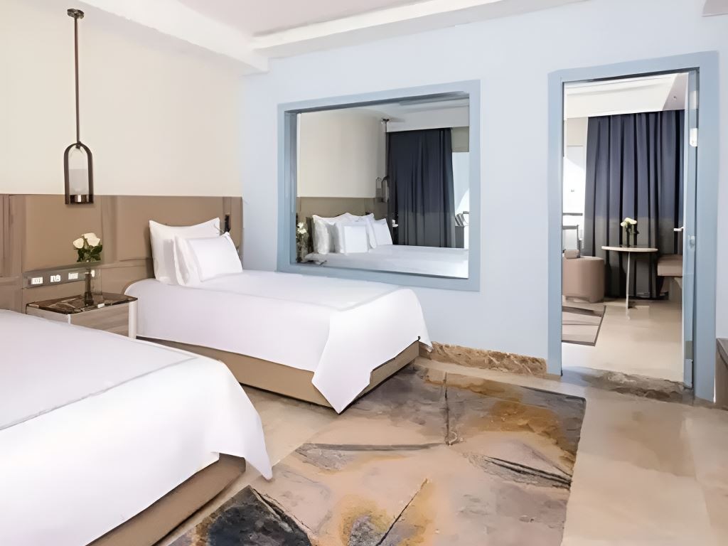 rooms-family-room-blue-planet