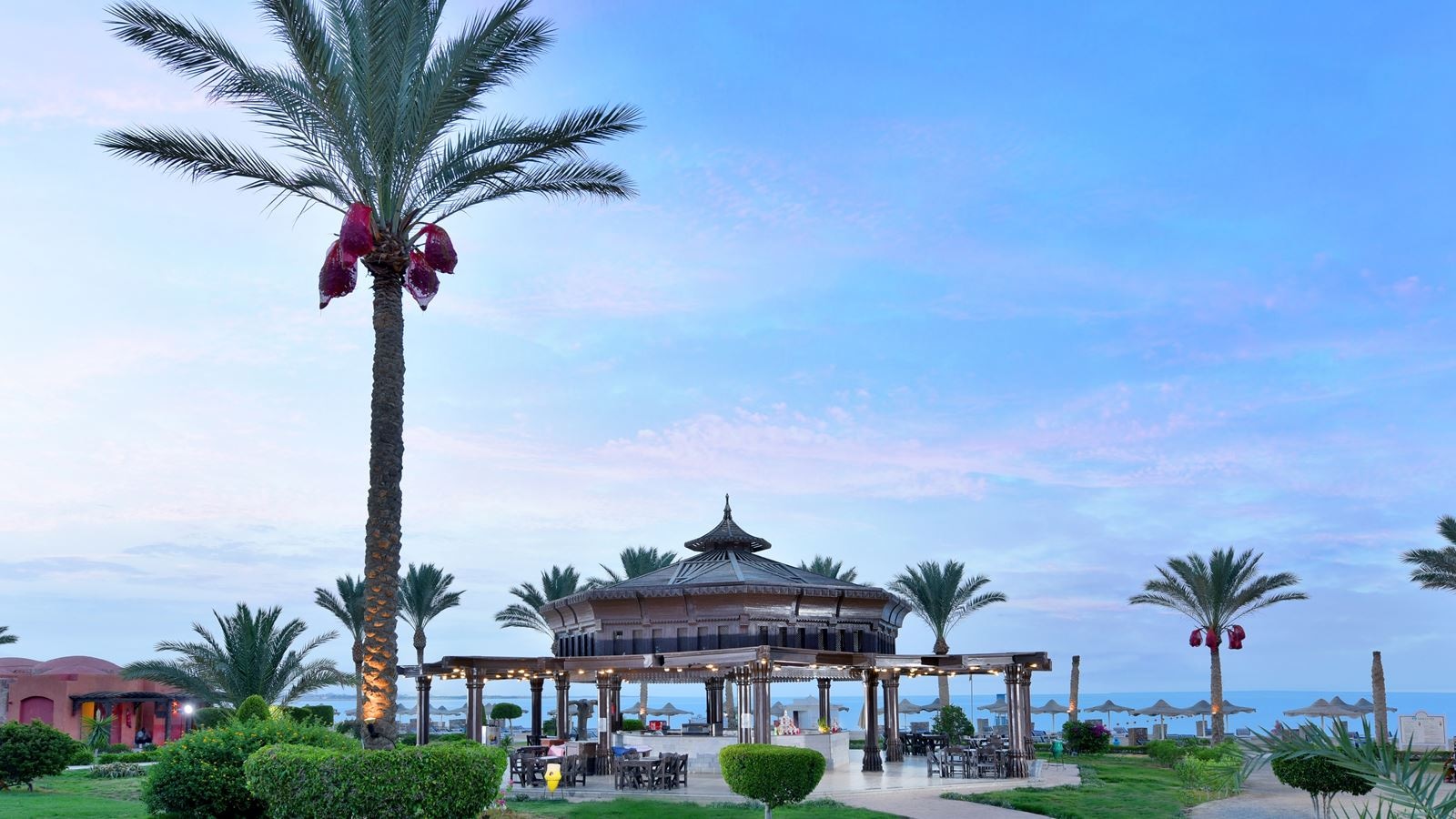 bars-la-pergola--beach-bar