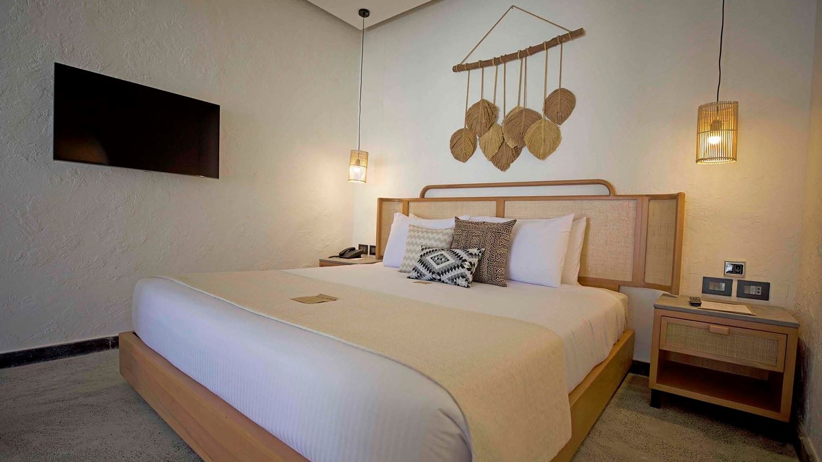 rooms-tucana-pool-suite--psv