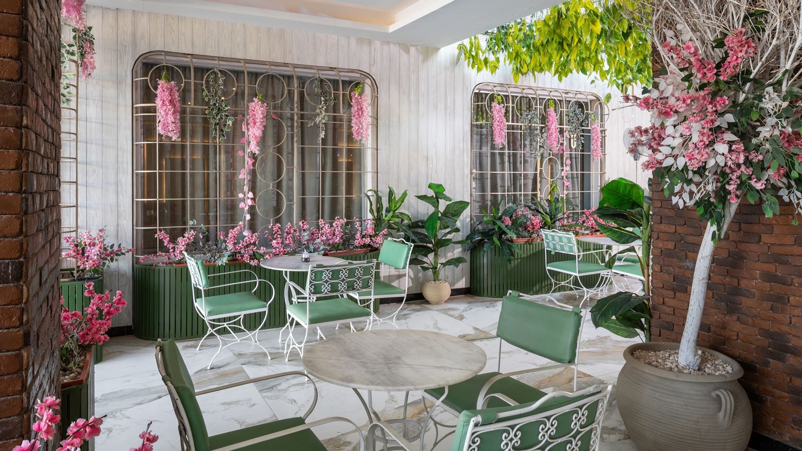 bars-theas-coffee-shop