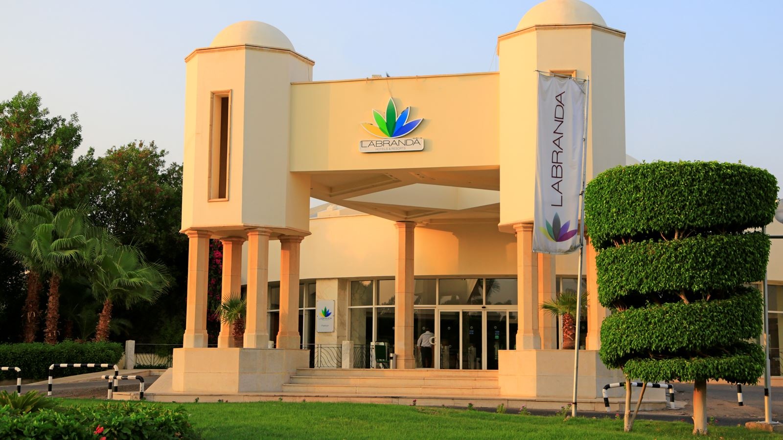 general-main-building