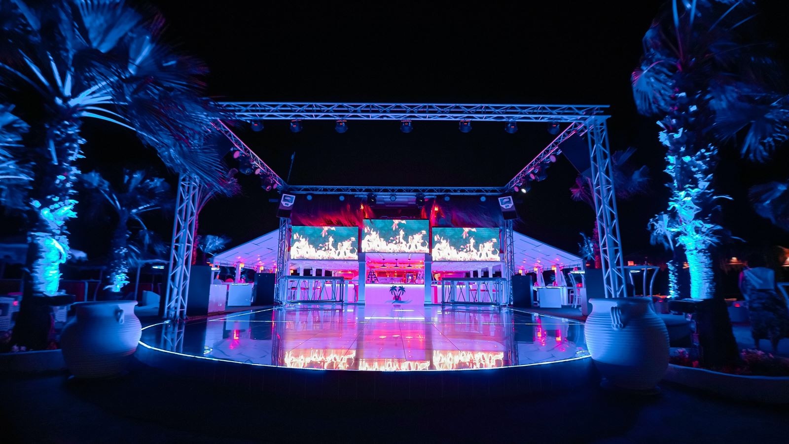 bars-coco-loco-beach-lounge