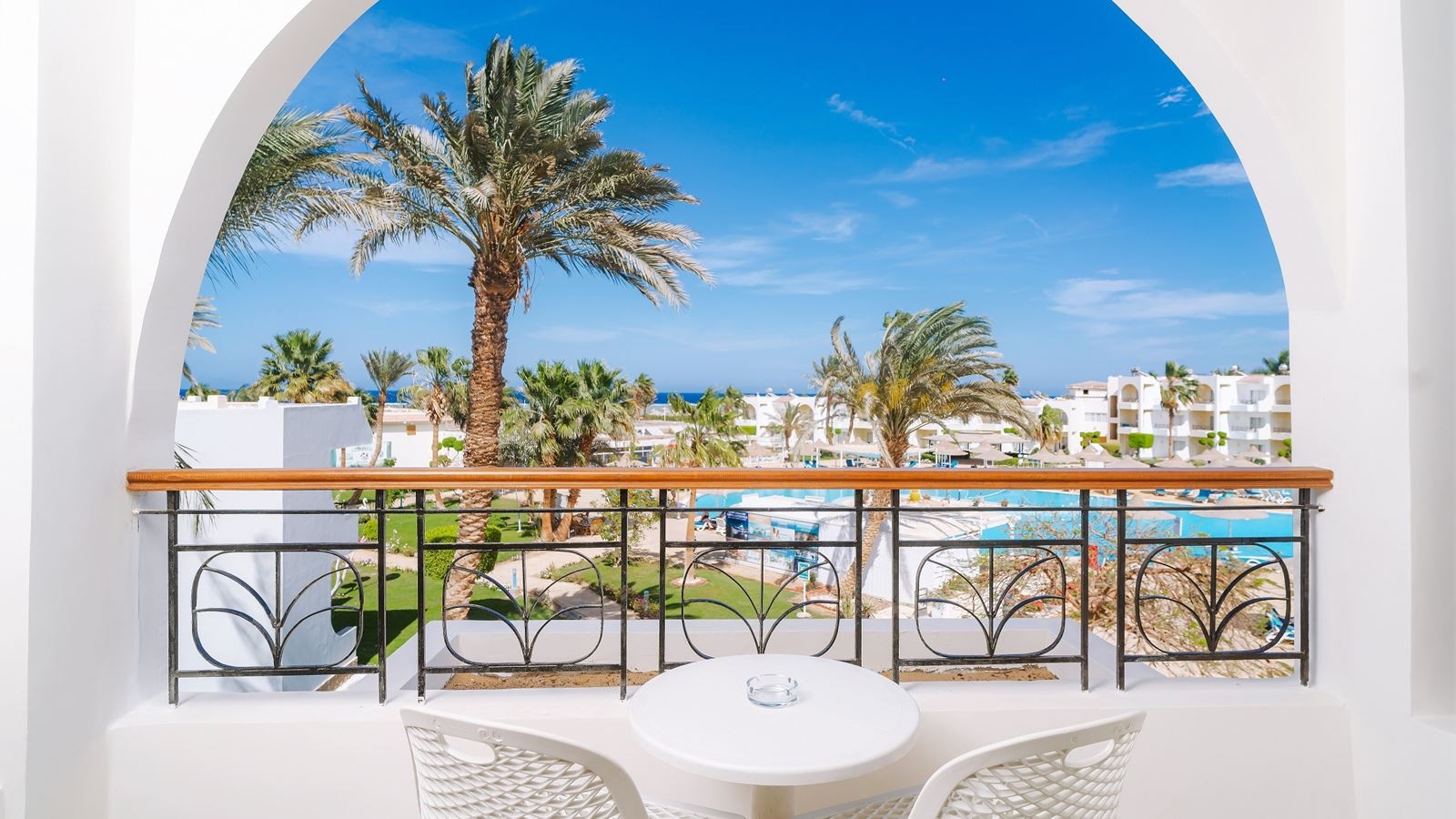 rooms-superior-room-gv--pv--side-sea-view--sea-view