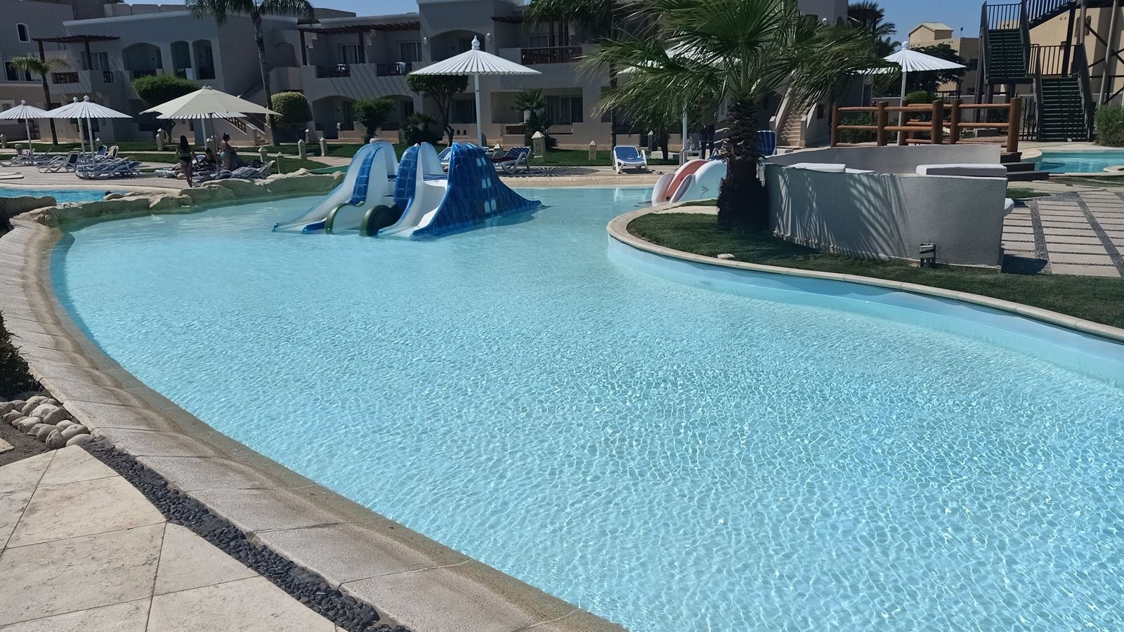 pools-outdoor-childrens-pool