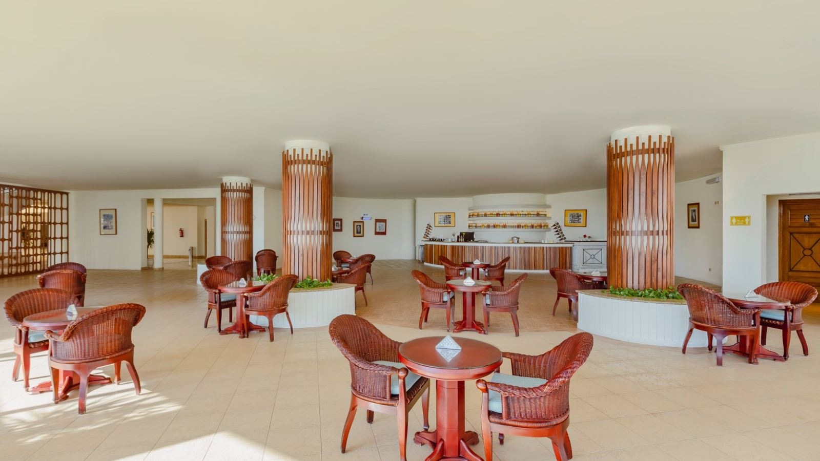 bars-sunray-lobby-bar