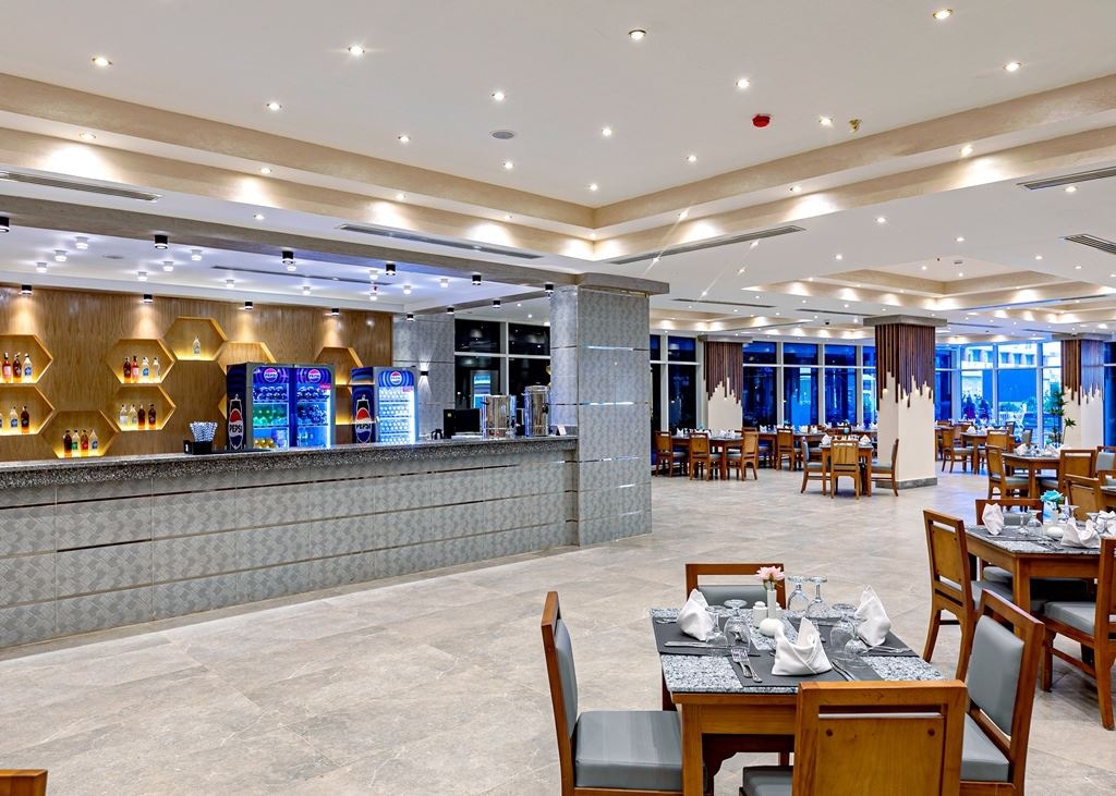 restaurants-the-majesty-restaurant-main-restaurant