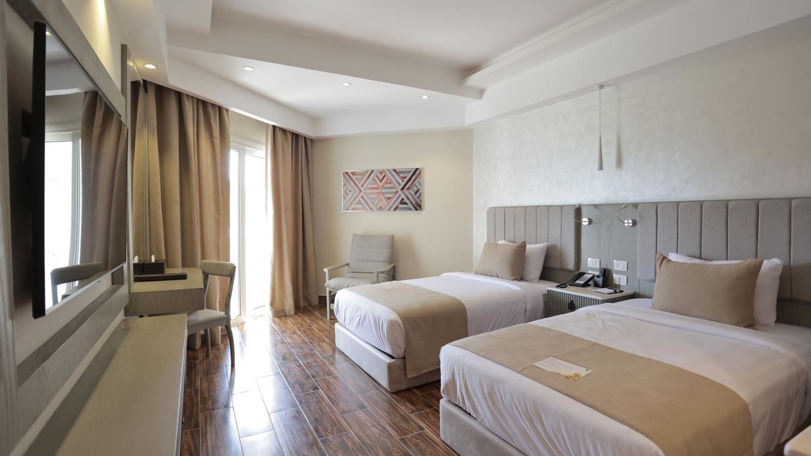 rooms-family-room-garden-view