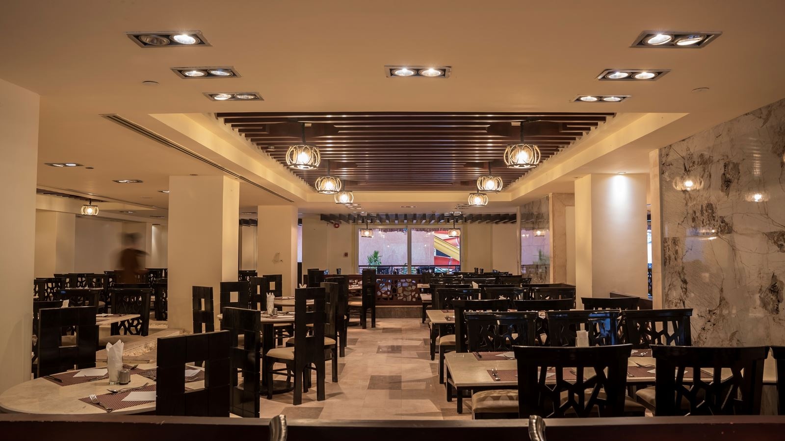 restaurants-main-restaurant