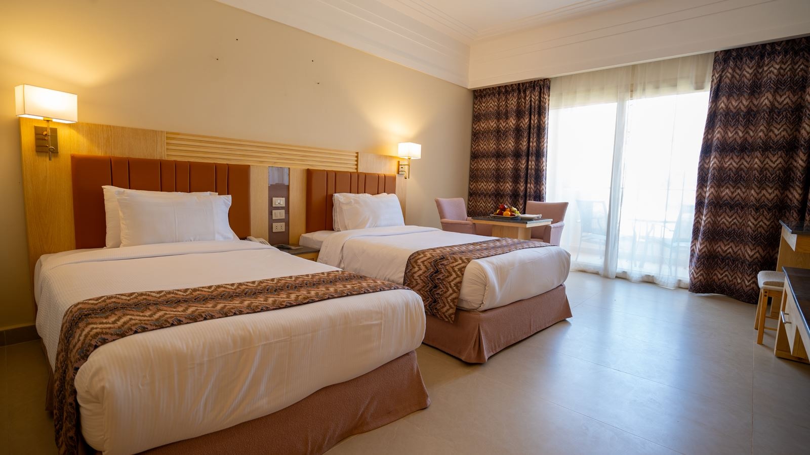 rooms-coral-superior-aqua-room