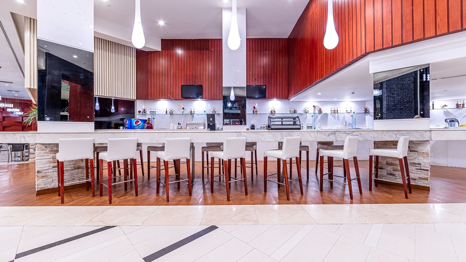 bars-infinity-lobby-bar