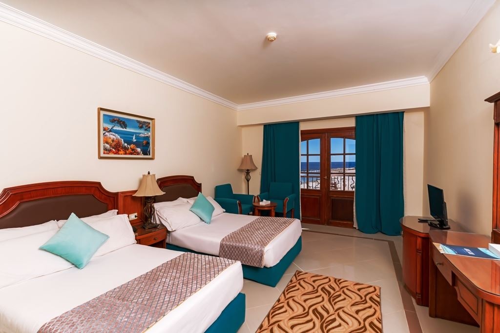 rooms-standard-front-sea-view