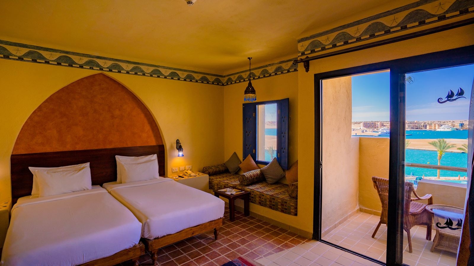 rooms-standard-room-marina-view